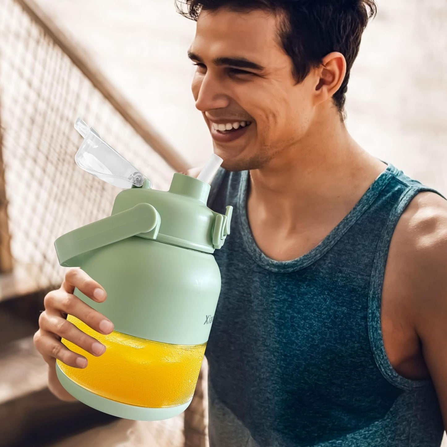 Naturawhirl™ Electric Portable Juice Blender – BPA-Free Smoothie Maker